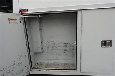 2013 Ford E-350 SD   - Photo 16 - Newark, NJ 07104