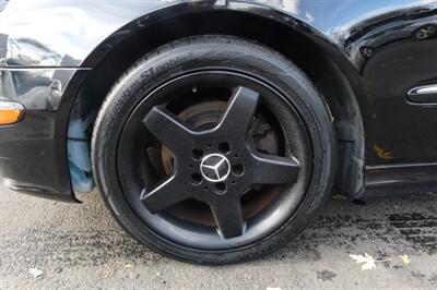 2004 Mercedes-Benz CLK CLK 320   - Photo 19 - Newark, NJ 07104