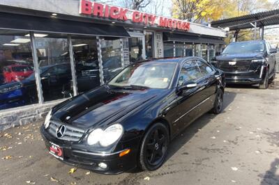 2004 Mercedes-Benz CLK CLK 320   - Photo 1 - Newark, NJ 07104