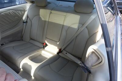 2004 Mercedes-Benz CLK CLK 320   - Photo 12 - Newark, NJ 07104