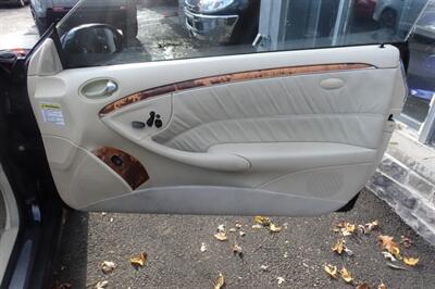 2004 Mercedes-Benz CLK CLK 320   - Photo 14 - Newark, NJ 07104