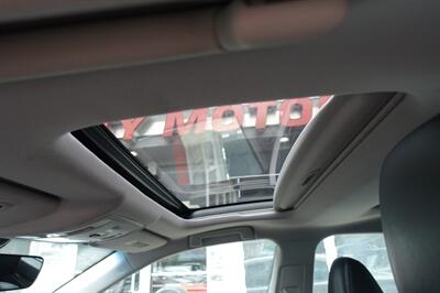 2016 Lexus ES   - Photo 21 - Newark, NJ 07104