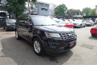 2017 Ford Explorer - Photo 3 - Newark, NJ 07104