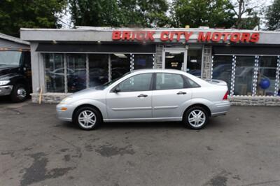 2001 Ford Focus SE   - Photo 4 - Newark, NJ 07104