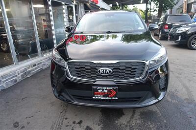 2020 Kia Sorento LX - Photo 2 - Newark, NJ 07104