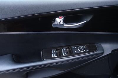 2020 Kia Sorento LX - Photo 24 - Newark, NJ 07104