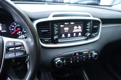 2020 Kia Sorento LX - Photo 22 - Newark, NJ 07104