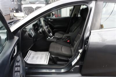 2015 Mazda Mazda3 i Touring   - Photo 9 - Newark, NJ 07104
