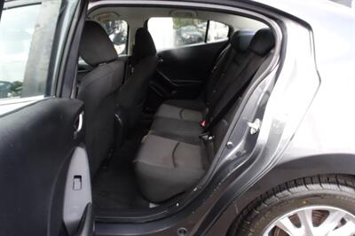 2015 Mazda Mazda3 i Touring   - Photo 11 - Newark, NJ 07104