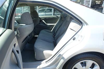 2007 Toyota Camry LE   - Photo 11 - Newark, NJ 07104