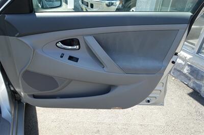 2007 Toyota Camry LE   - Photo 15 - Newark, NJ 07104