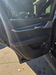 2021 Cadillac XT5 Premium Luxury - Photo 18 - Newark, NJ 07104