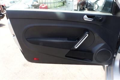 2014 Volkswagen Beetle-Classic 1.8T Entry PZEV   - Photo 10 - Newark, NJ 07104
