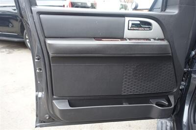 2007 Ford Expedition EL Limited   - Photo 10 - Newark, NJ 07104