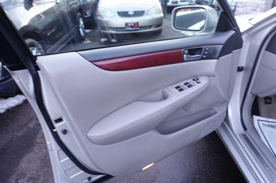 2003 Lexus ES   - Photo 11 - Newark, NJ 07104