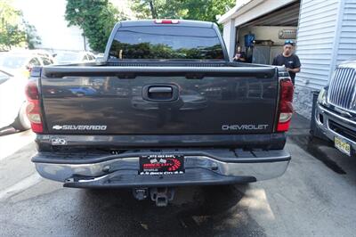 2005 Chevrolet Silverado 1500 LS   - Photo 5 - Newark, NJ 07104