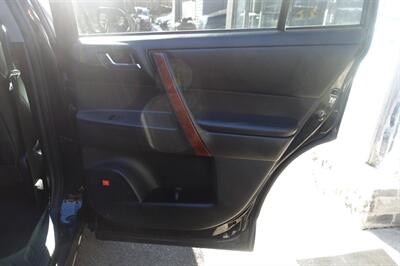 2013 Toyota Highlander Hybrid Limited   - Photo 18 - Newark, NJ 07104