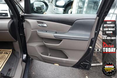 2015 Honda Odyssey EX-L   - Photo 12 - Newark, NJ 07104