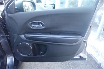 2018 Honda HR-V EX   - Photo 15 - Newark, NJ 07104