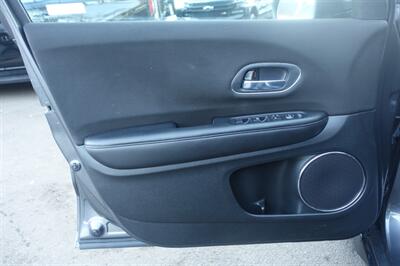 2018 Honda HR-V EX   - Photo 10 - Newark, NJ 07104