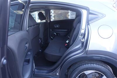 2018 Honda HR-V EX   - Photo 11 - Newark, NJ 07104