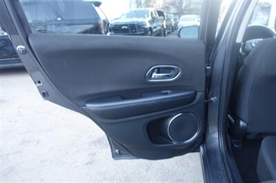 2018 Honda HR-V EX   - Photo 12 - Newark, NJ 07104