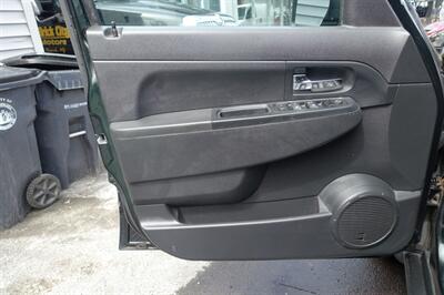 2012 Jeep Liberty Sport   - Photo 10 - Newark, NJ 07104