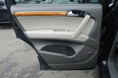 2009 Audi Q7 3.6 quattro   - Photo 12 - Newark, NJ 07104