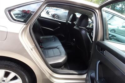 2015 Volkswagen Passat 1.8T S   - Photo 16 - Newark, NJ 07104