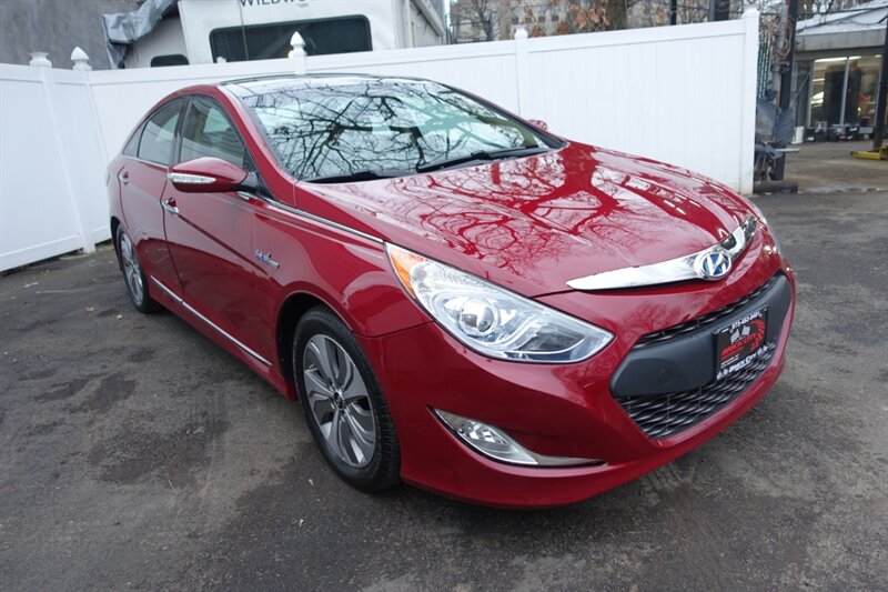 2015 Hyundai Sonata Hybrid Limited photo 3