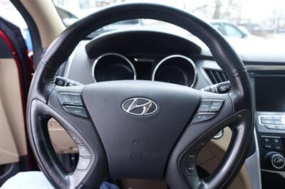 2015 Hyundai SONATA Hybrid Limited with Technol   - Photo 33 - Newark, NJ 07104