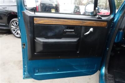 1976 Chevrolet C-10   - Photo 10 - Newark, NJ 07104