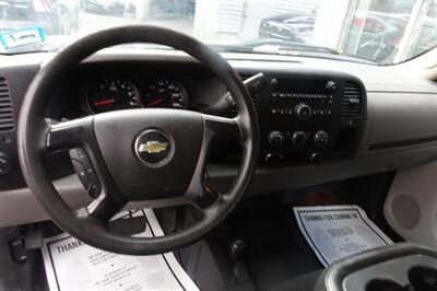 2011 Chevrolet Silverado 1500 Work Truck   - Photo 11 - Newark, NJ 07104