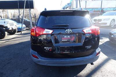 2015 Toyota RAV4 Limited   - Photo 7 - Newark, NJ 07104