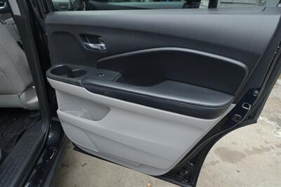 2016 Honda Pilot EX-L w/Honda Sensing - Photo 21 - Newark, NJ 07104