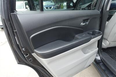 2016 Honda Pilot EX-L w/Honda Sensing - Photo 16 - Newark, NJ 07104