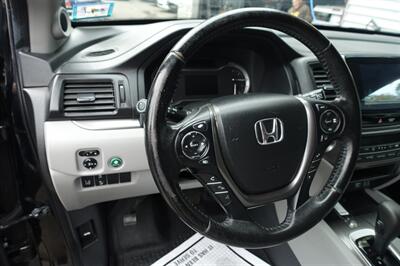 2016 Honda Pilot EX-L w/Honda Sensing - Photo 12 - Newark, NJ 07104