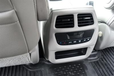2016 Honda Pilot EX-L w/Honda Sensing - Photo 33 - Newark, NJ 07104