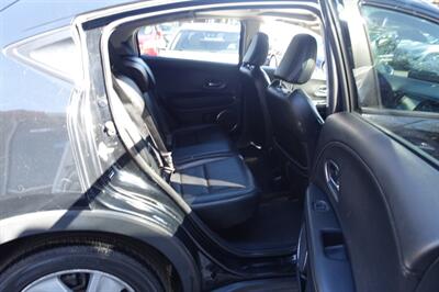 2020 Honda HR-V EX-L   - Photo 16 - Newark, NJ 07104