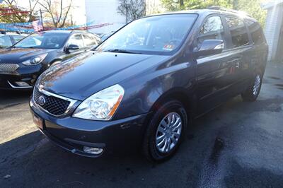 2014 Kia Sedona LX   - Photo 1 - Newark, NJ 07104