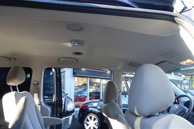 2014 Kia Sedona LX   - Photo 18 - Newark, NJ 07104