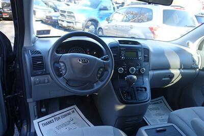 2014 Kia Sedona LX   - Photo 12 - Newark, NJ 07104