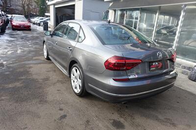 2018 Volkswagen Passat 2.0T R-Line   - Photo 6 - Newark, NJ 07104