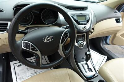 2012 Hyundai ELANTRA Limited   - Photo 19 - Newark, NJ 07104