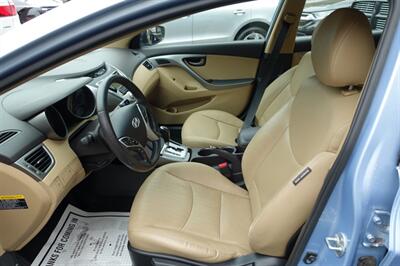 2012 Hyundai ELANTRA Limited   - Photo 10 - Newark, NJ 07104