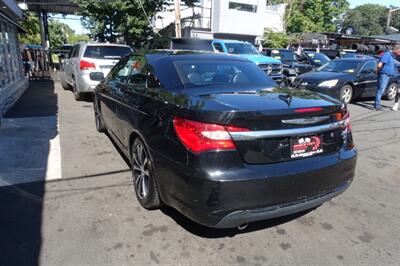 2013 Chrysler 200 S   - Photo 5 - Newark, NJ 07104