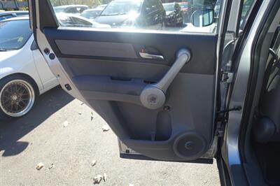 2007 Honda CR-V LX   - Photo 12 - Newark, NJ 07104