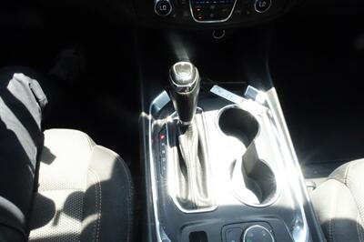 2019 Chevrolet Traverse LT Cloth   - Photo 22 - Newark, NJ 07104