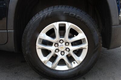 2019 Chevrolet Traverse LT Cloth   - Photo 26 - Newark, NJ 07104
