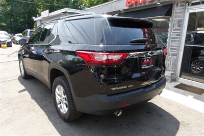2019 Chevrolet Traverse LT Cloth   - Photo 6 - Newark, NJ 07104
